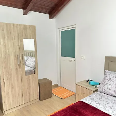 Apartament Zefi Rrencc Szkodra